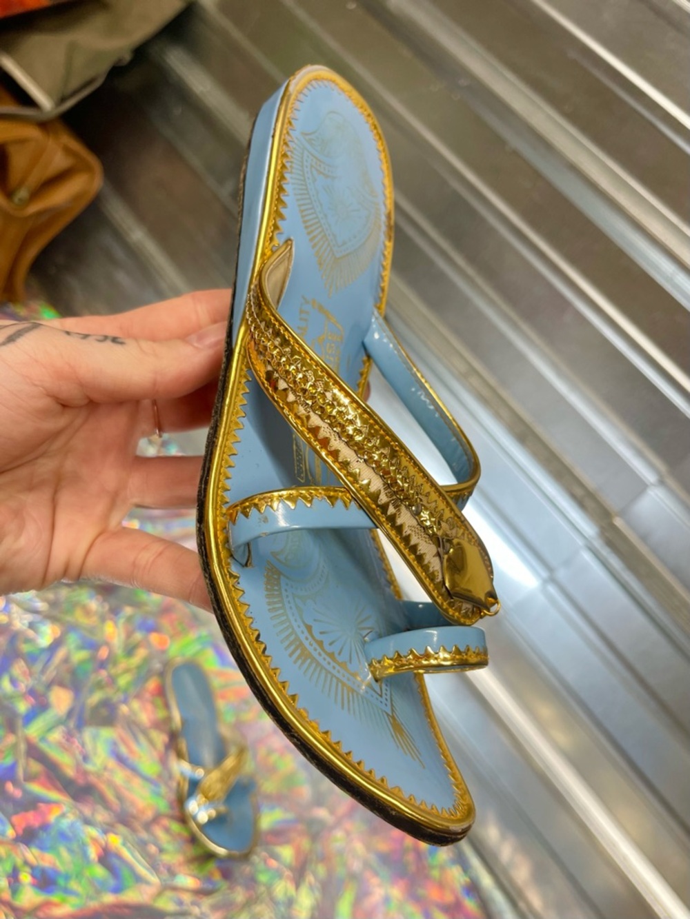 Vintage Kolhapuri Indian Pointed Toe Metallic Sandals Flip Flops Bombay - Picture 6 of 13